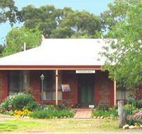 Stacey Studio Gallery  Almond Grove BB - Surfers Gold Coast