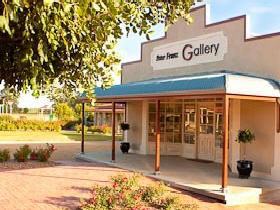 Peter Franz Fine Art Gallery - Surfers Gold Coast 0