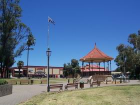 Gladstone Square - Surfers Gold Coast 0