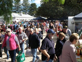 Stansbury Seaside Markets - Surfers Gold Coast 0