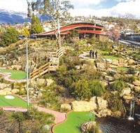 Putters Adventure Golf - Surfers Gold Coast