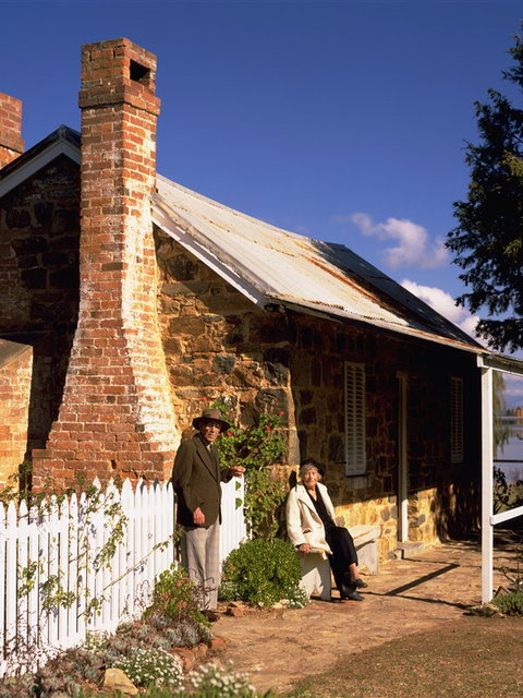 Blundells Cottage - Surfers Gold Coast 0