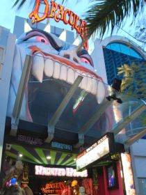 Draculas Haunted House