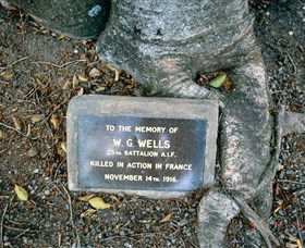 Eumundi War Memorial - Surfers Gold Coast 0