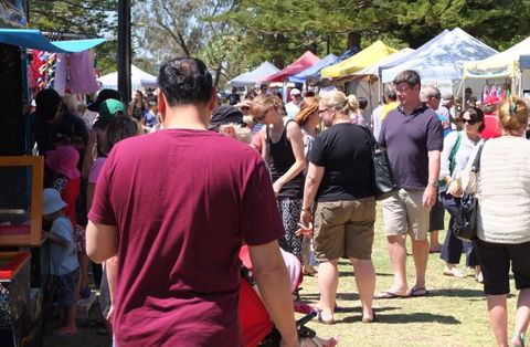 Broadbeach Beachfront Markets - Surfers Gold Coast 1