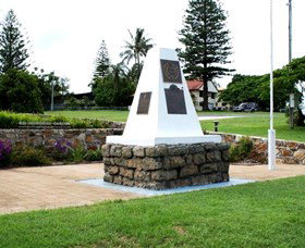 Dunwich War Memorial - Surfers Gold Coast 0