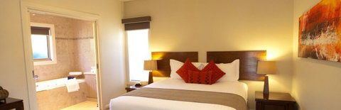 Wild Cattle Creek Estate Winery Restaurant - Surfers Gold Coast 0