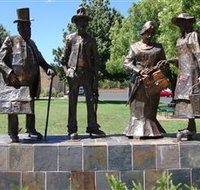 Dad Dave Mum and Mabel - Surfers Gold Coast
