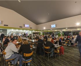 Gungahlin Lakes Golf And Community Club - Surfers Gold Coast 2