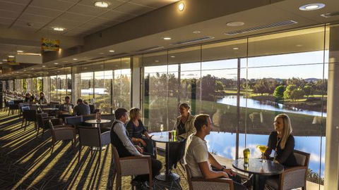 Gungahlin Lakes Golf And Community Club - Surfers Gold Coast 4