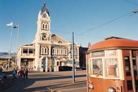 Bay Discovery Centre - Surfers Gold Coast 0