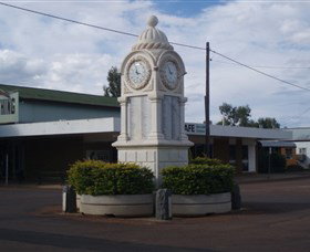 Barcaldine War Memorial Clock - Surfers Gold Coast 0