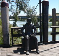 Captain John Egge Statue - Surfers Gold Coast