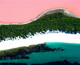 Lake Hillier - Surfers Gold Coast 0