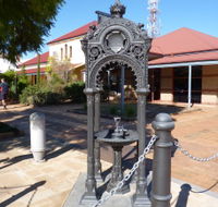 Witcombe Fountain - Surfers Gold Coast