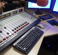 Peak Hill FM Community Radio Station - Surfers Gold Coast