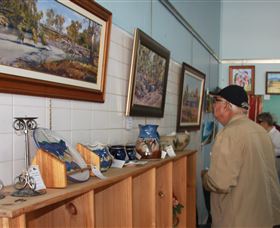 Peak Hill Art Gallery - Surfers Gold Coast 1