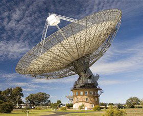 CSIRO Parkes Radio Telescope - Surfers Gold Coast 0