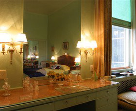 Mooramong - Surfers Gold Coast 4