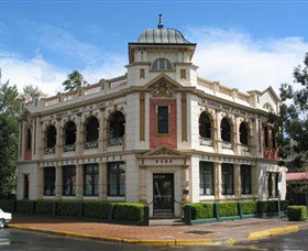 Moree Plains Gallery - Surfers Gold Coast 1