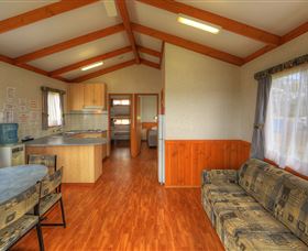 Inland Waters Holiday Parks Lake Burrendong - Surfers Gold Coast 6
