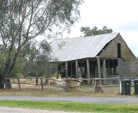 Cobb And Co Stables Morven - Surfers Gold Coast 1
