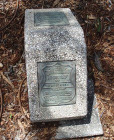 Yeppoon War Memorial - Surfers Gold Coast 1