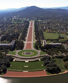 ANZAC Parade - Surfers Gold Coast 0