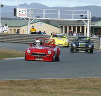 Wakefield Park Motor Racing Circuit - Surfers Gold Coast