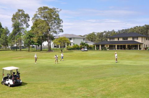 Emerald Downs Golf Course - Surfers Gold Coast 3