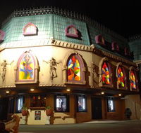 Draculas Cabaret Restaurant - Surfers Gold Coast