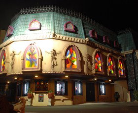 Draculas Cabaret Restaurant - Surfers Gold Coast 0