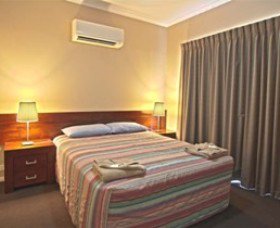 Cable Beachside Villas - Surfers Gold Coast 14
