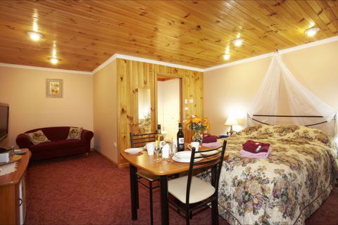 NorthEast Restawhile Bed And Breakfast - Surfers Gold Coast 9