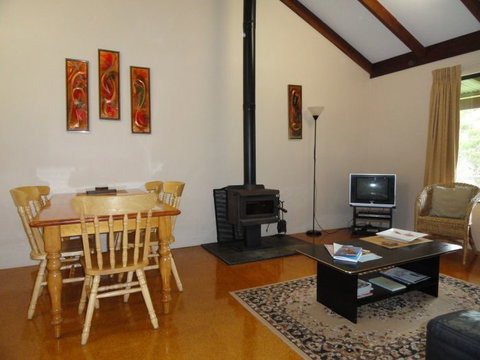 Tinglewood Cabins - Surfers Gold Coast 0