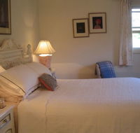 Trafalgar Bed and Breakfast and Annie's cottage - Surfers Gold Coast