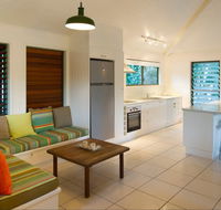 The Retreat Beach Houses - Surfers Gold Coast