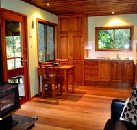 Waterfall Hideout-Rainforest Cabin for Couples - Surfers Gold Coast