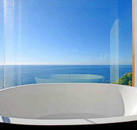 Kamekura Binalong - Surfers Gold Coast