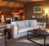 Pretty Beach House - Surfers Gold Coast