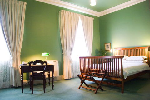 Imperial Fine Accommodation - Surfers Gold Coast 1