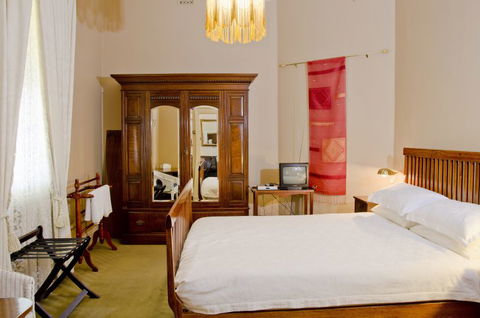 Imperial Fine Accommodation - Surfers Gold Coast 2