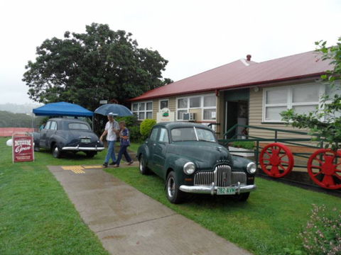Nambour & District Historical Museum Assoc - Surfers Gold Coast 2