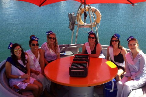 Self-Drive BBQ Boat Hire Mandurah - Group Of 7 - 10 People - Surfers Gold Coast 3