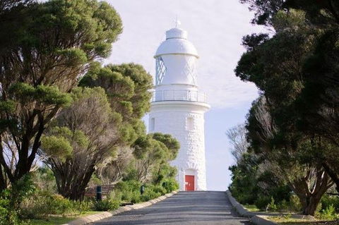 South Of The River Wine Tour In Margaret River - Surfers Gold Coast 0