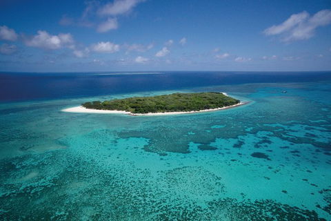 5-Day Fraser Island And Great Barrier Reef Tour - Surfers Gold Coast 0