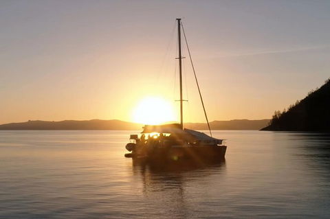 2-Night Whitsunday Islands All-Inclusive Sailing Tour From Airlie Beach - Surfers Gold Coast 9
