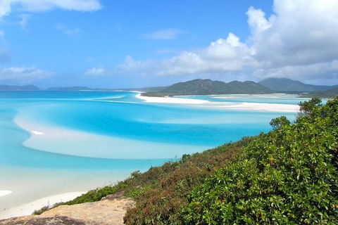 Whitsundays Sailing 2-Day Adventure - Surfers Gold Coast 0