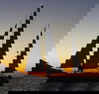 Magnetic Island Sunset Sail - Surfers Gold Coast