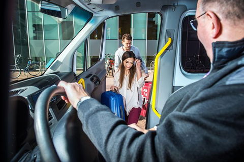 Cairns Airport (CNS) Departure Transfer (Port Douglas Hotels To Cairns Airport) - Surfers Gold Coast 6
